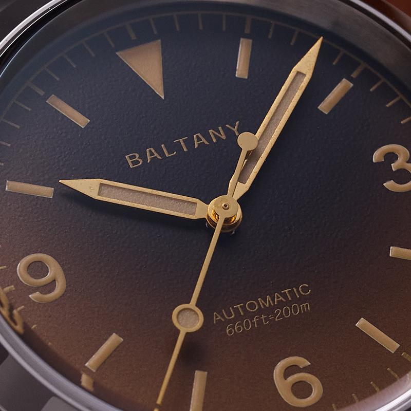 Microbrand Timepiece Distressed Hands 39mm Explorer S4091