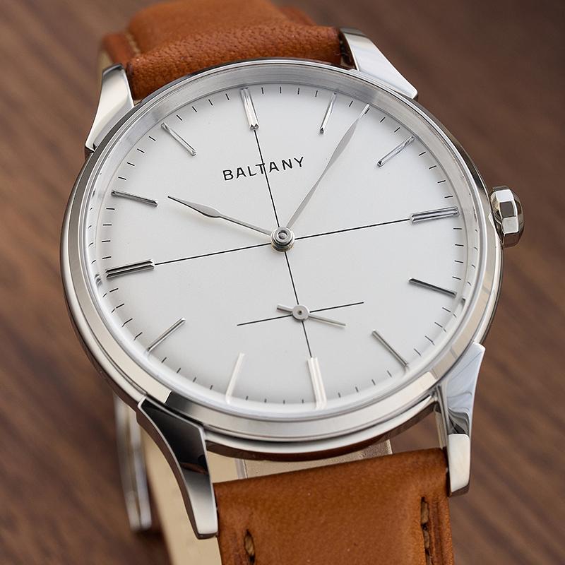 Dome Crosshair Dial Small Seconds Retro Dress Watch S4092