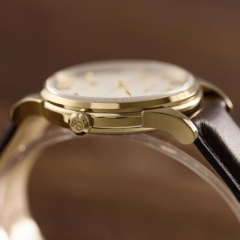 Dome Crosshair Dial Small Seconds Retro Dress Watch S4092